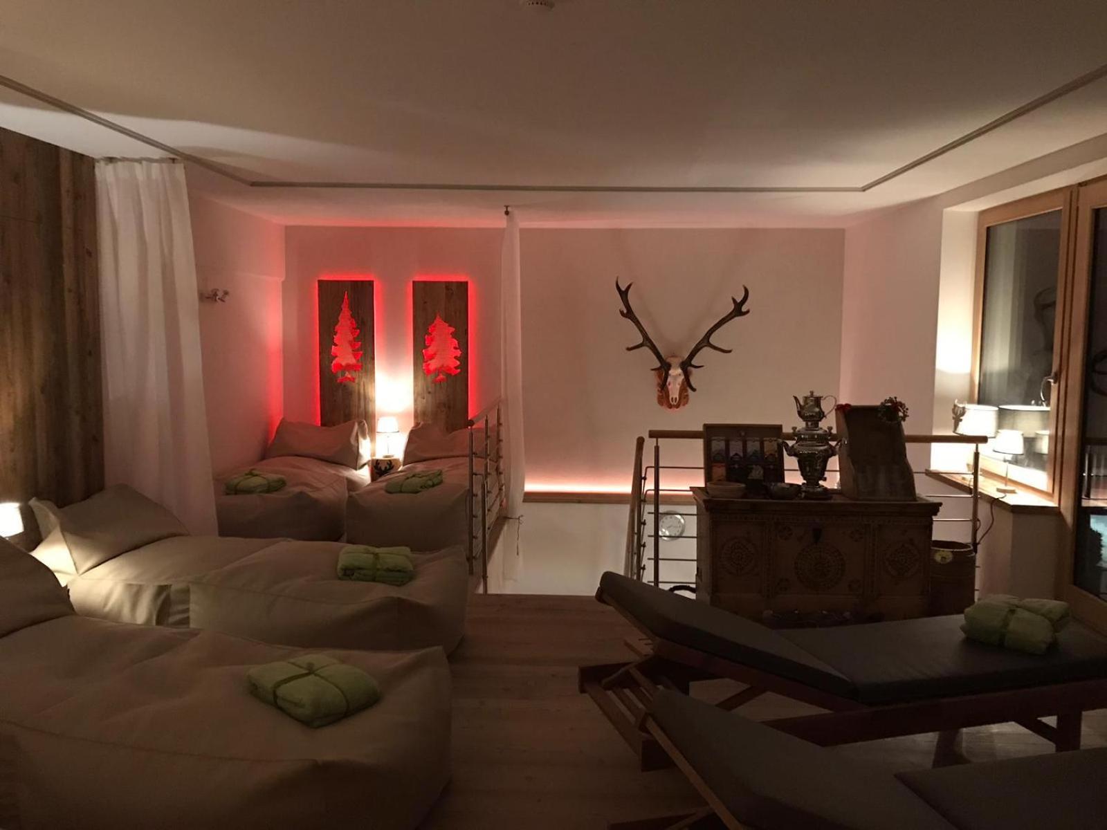 Hotel Ciasa Ai Pini San Cassiano  Luaran gambar