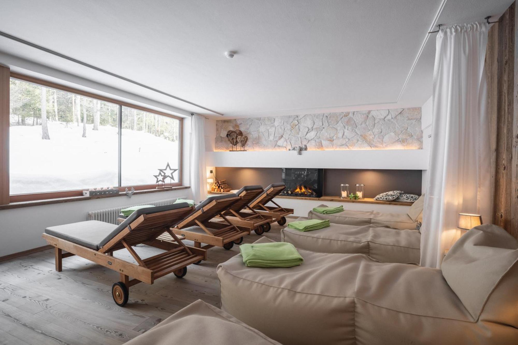 Hotel Ciasa Ai Pini San Cassiano  Luaran gambar